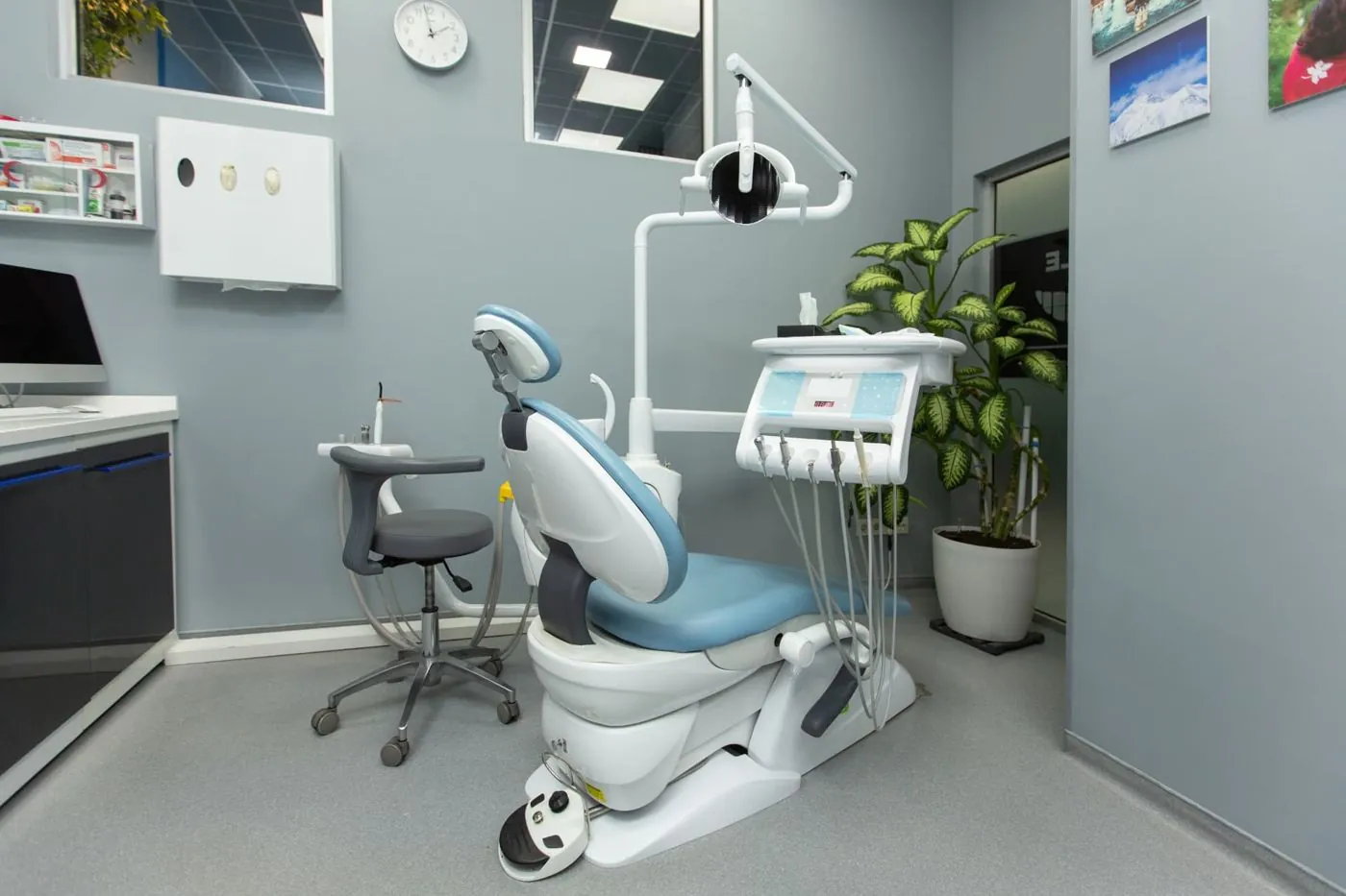 Dental treatment room